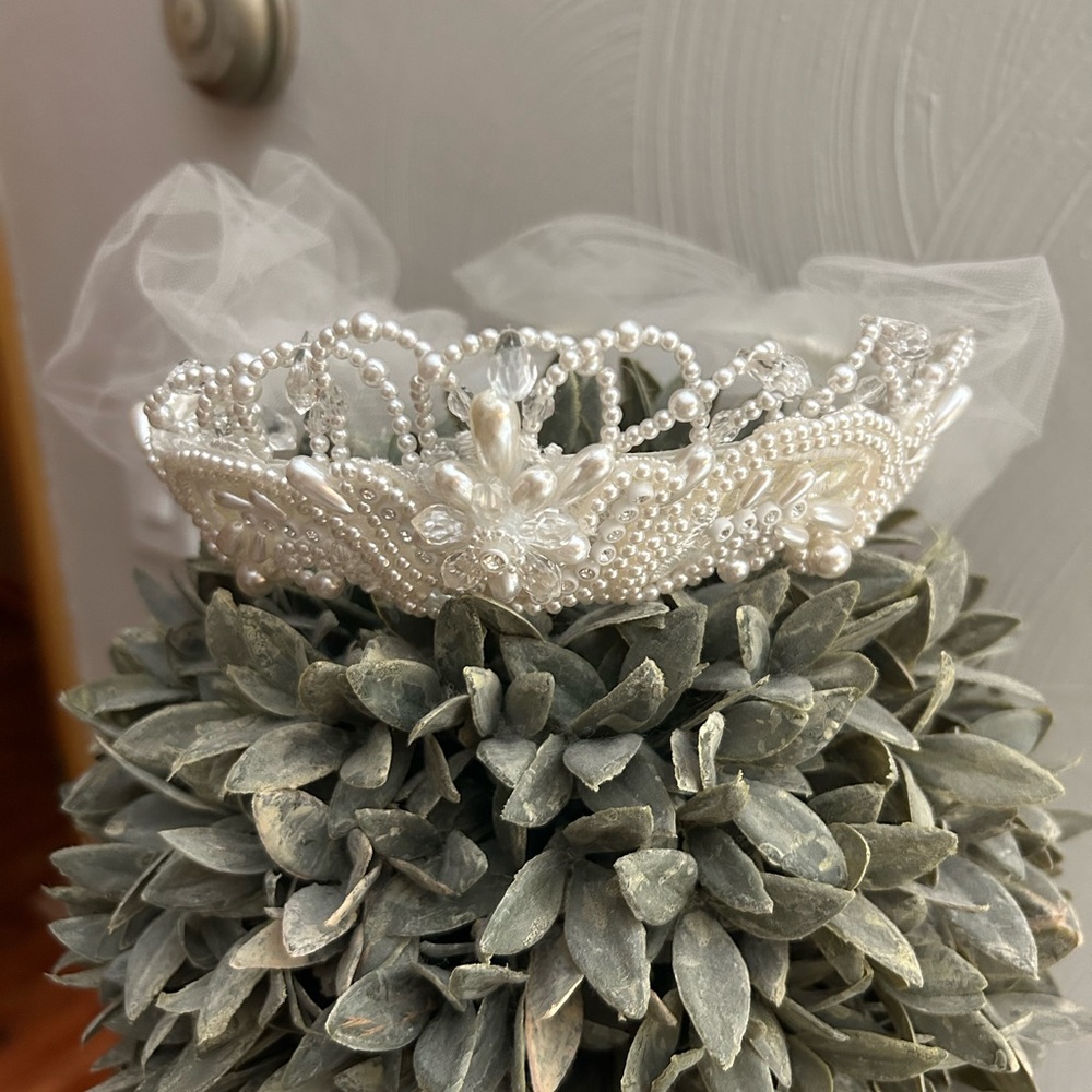 Pearl and beaded bridal headpiece